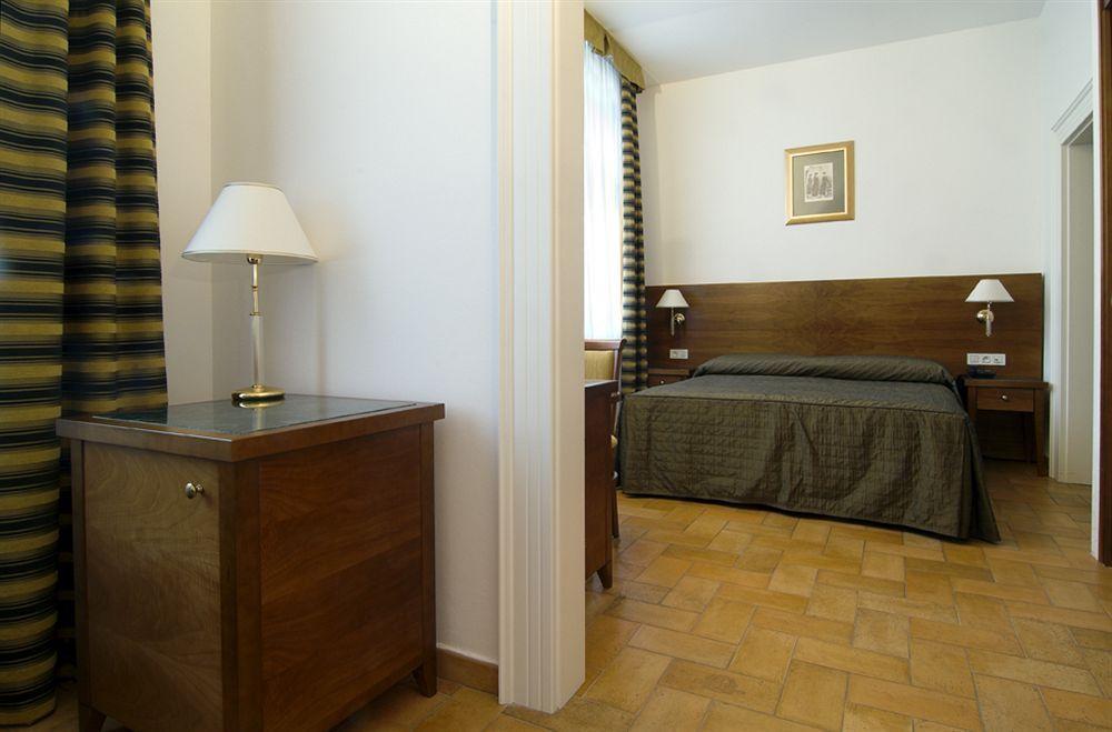 Hotel Galileo Prague Room photo