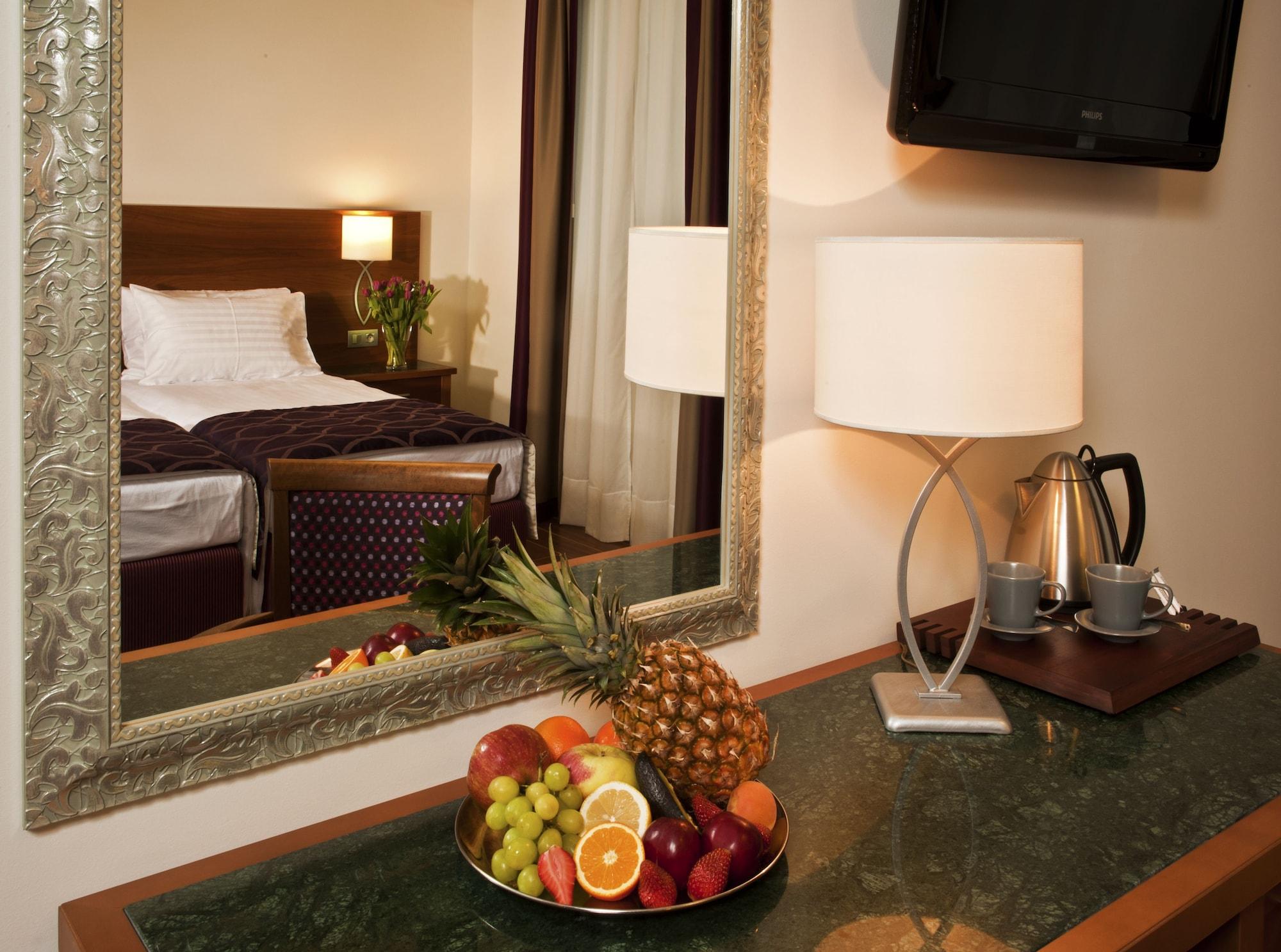Hotel Galileo Prague Room photo