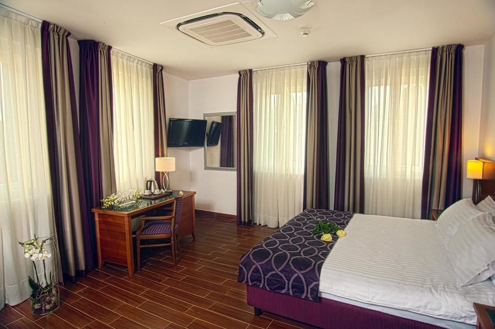 Hotel Galileo Prague Exterior photo